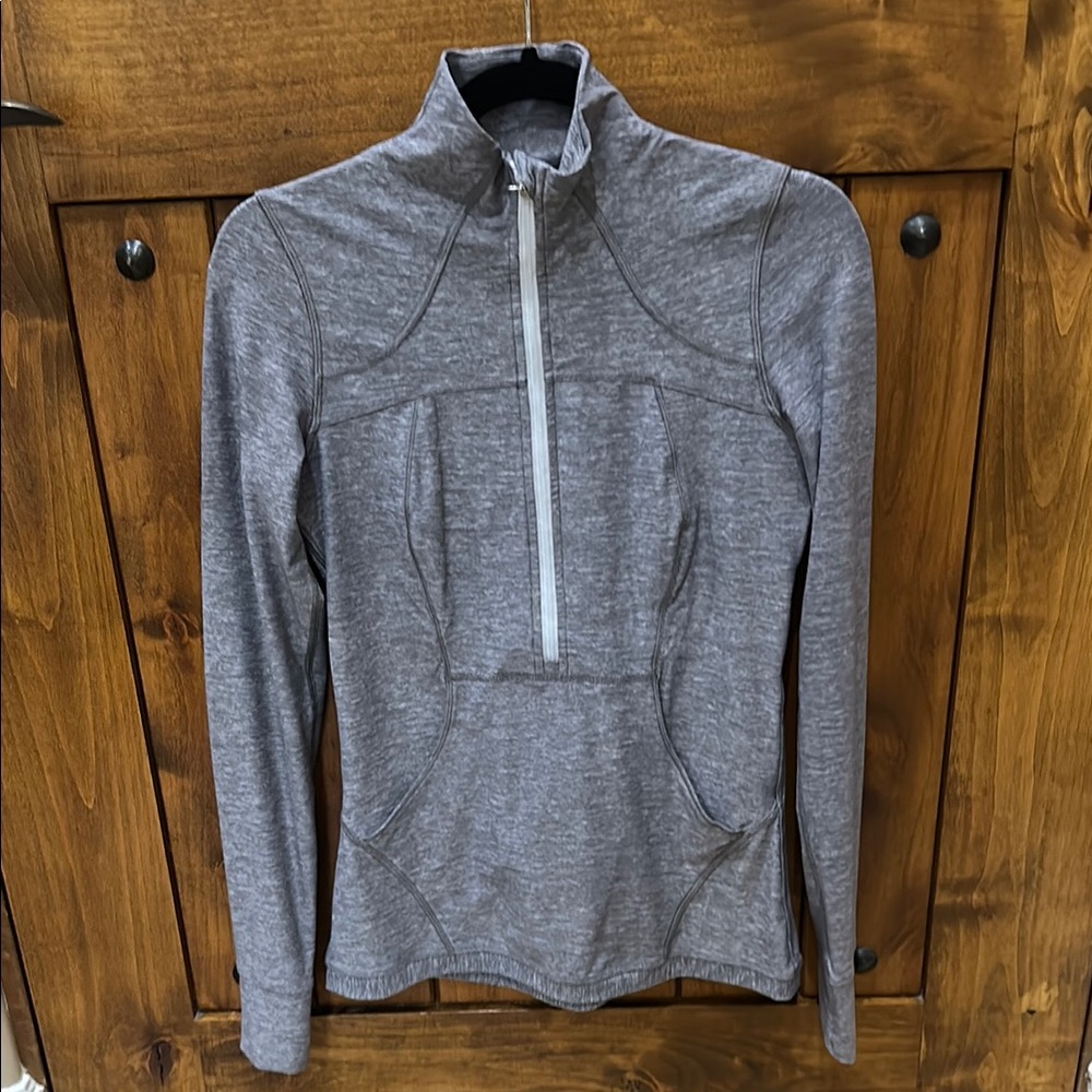Lululemon thick long sleeve! Size 6